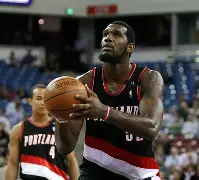 NBA季后赛冲刺阶段走向成谜；罗马手感冰凉；球迷炸锅；细节决定成败(nba季前赛录播视频)