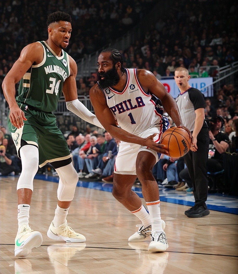 日本一火箭发射失败在半空中爆炸